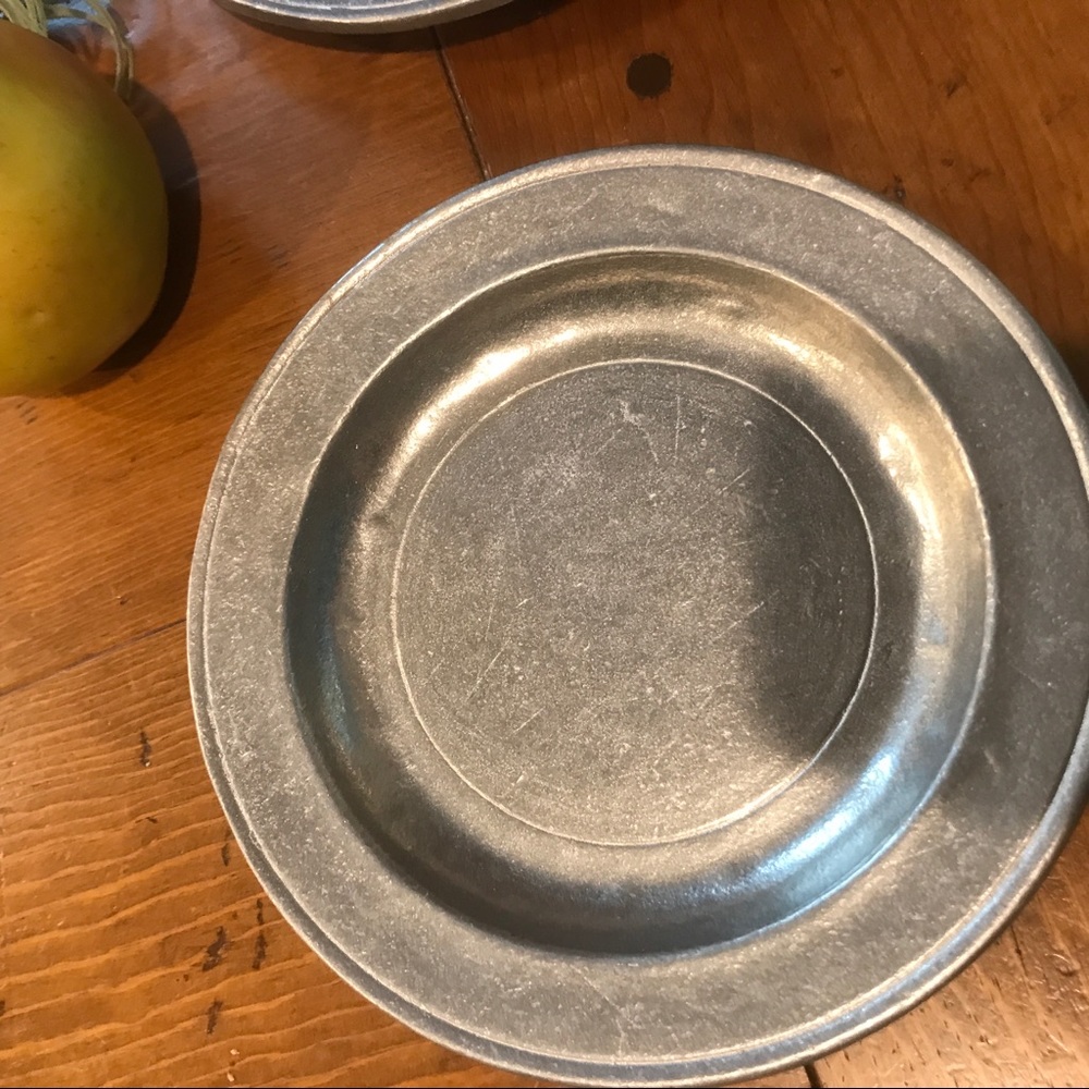 Wilton Armetale 7” plate